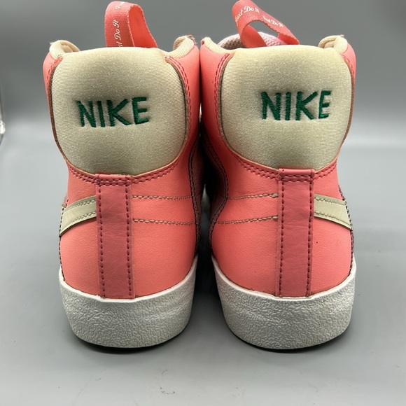 Nike Blazer Mid ‘77 SE Dance - Picture 4 of 10